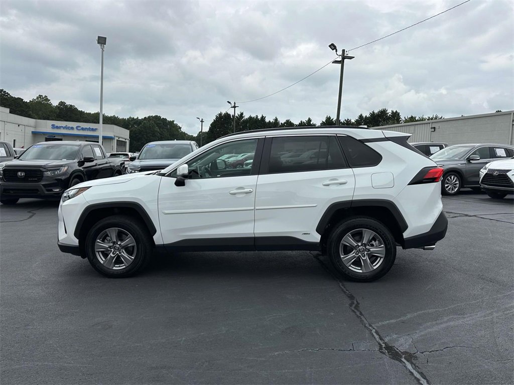 Used 2024 Toyota RAV4 LE image 22