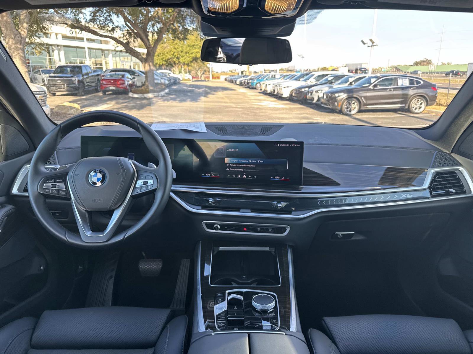 Used 2025 BMW X5 xDrive50e w/ Parking Assistance Package image 14