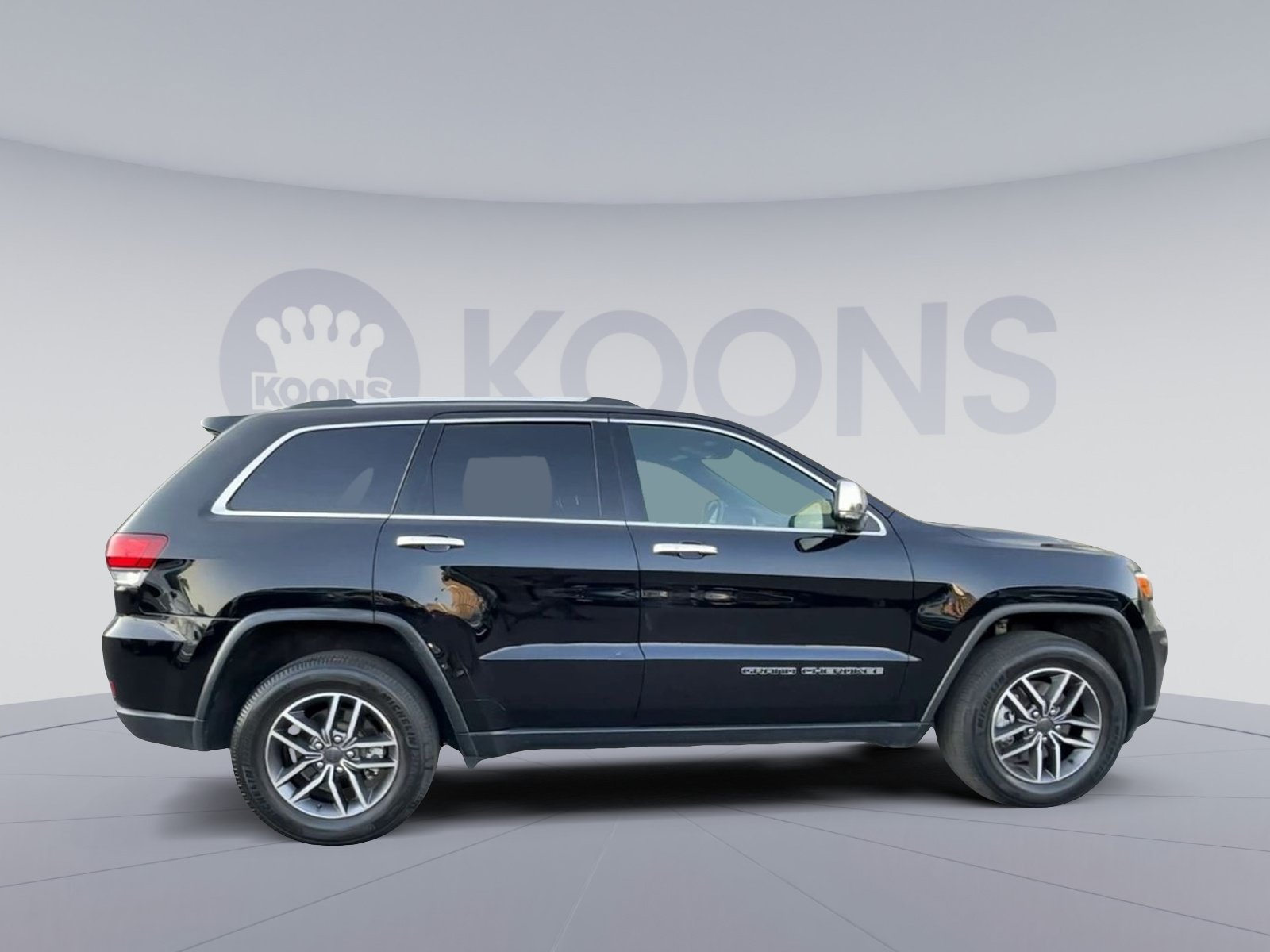 Used 2021 Jeep Grand Cherokee Limited AWD/4WD image 12