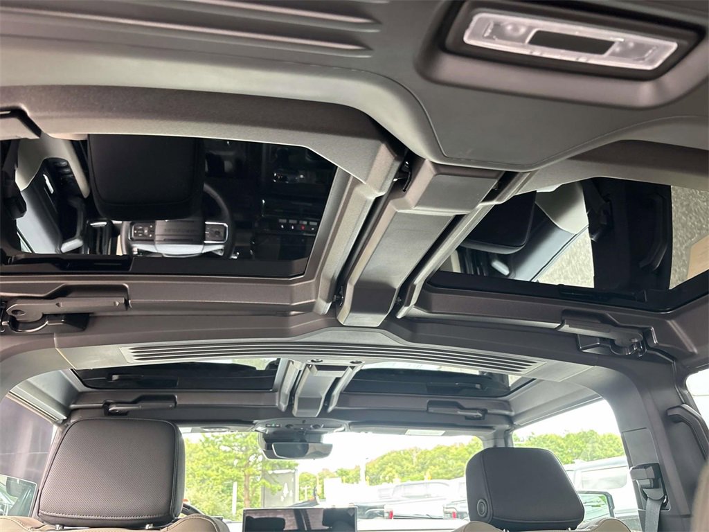 New 2026 GMC Hummer EV SUV image 6