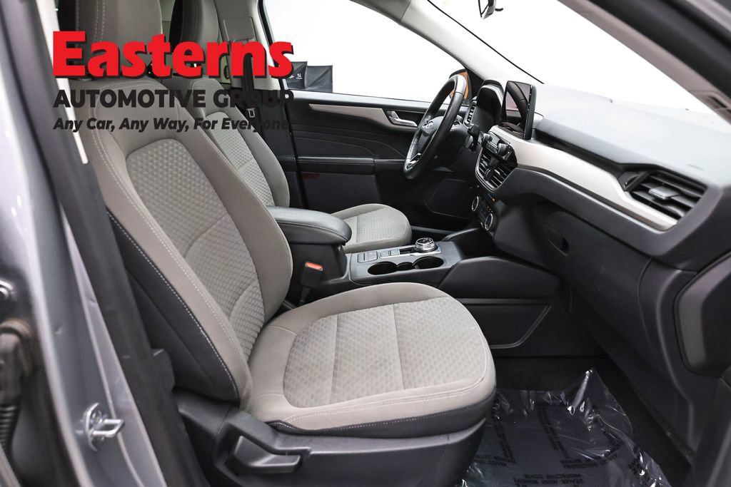 Used 2021 Ford Escape SE w/ Convenience Package AWD/4WD image 24