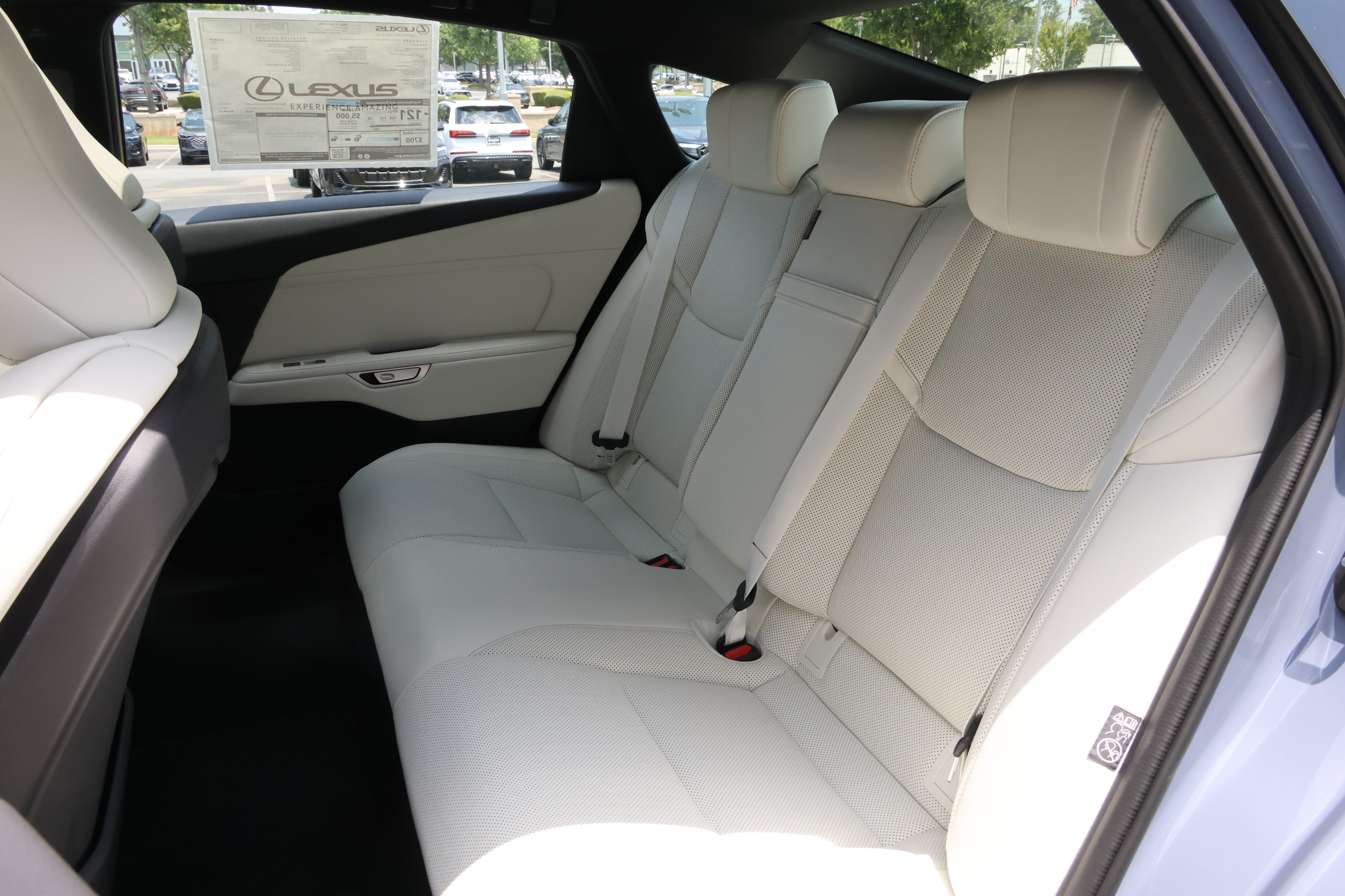 New 2026 Lexus ES 350e FWD image 33