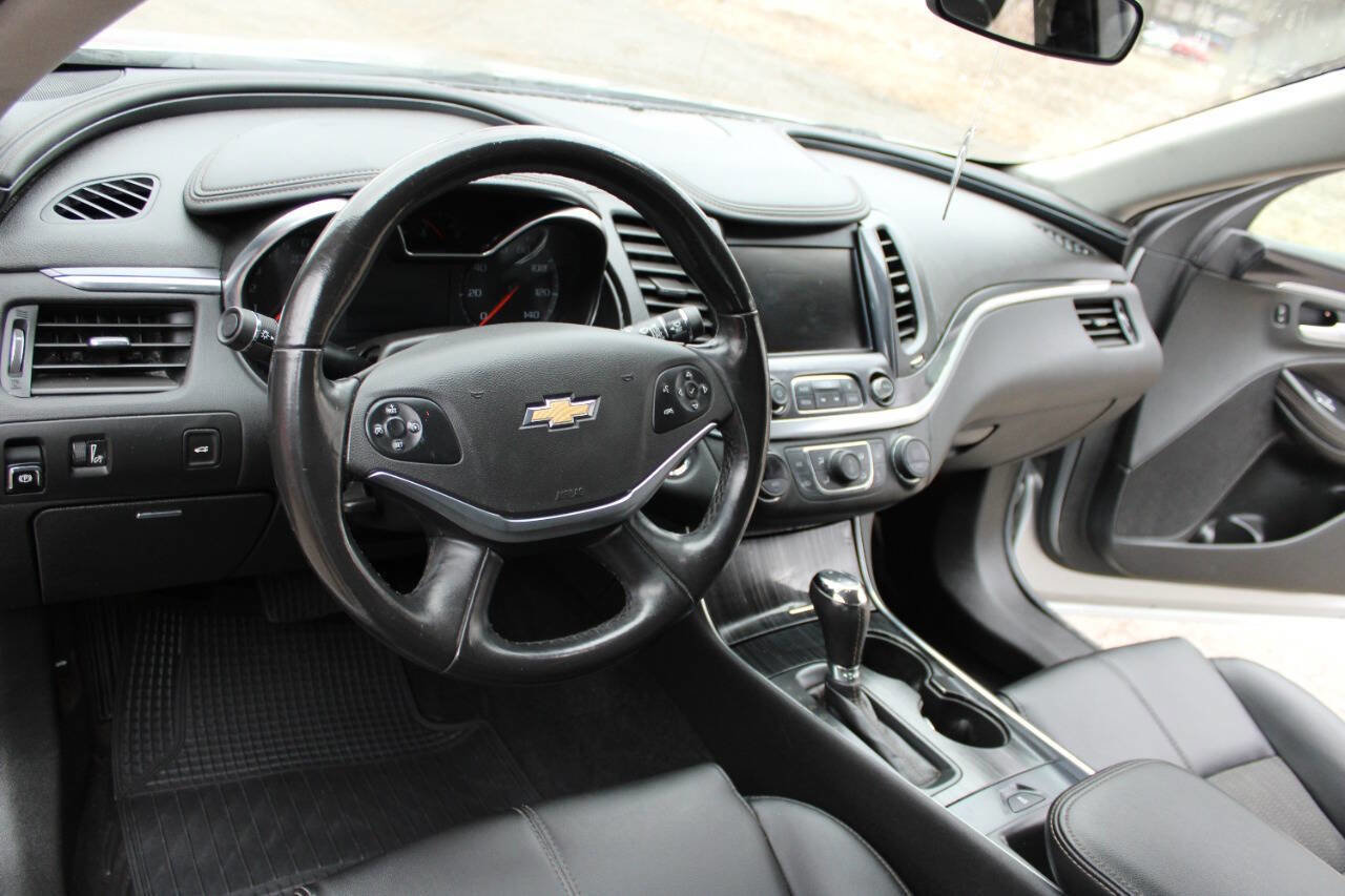Used 2019 Chevrolet Impala LT image 22