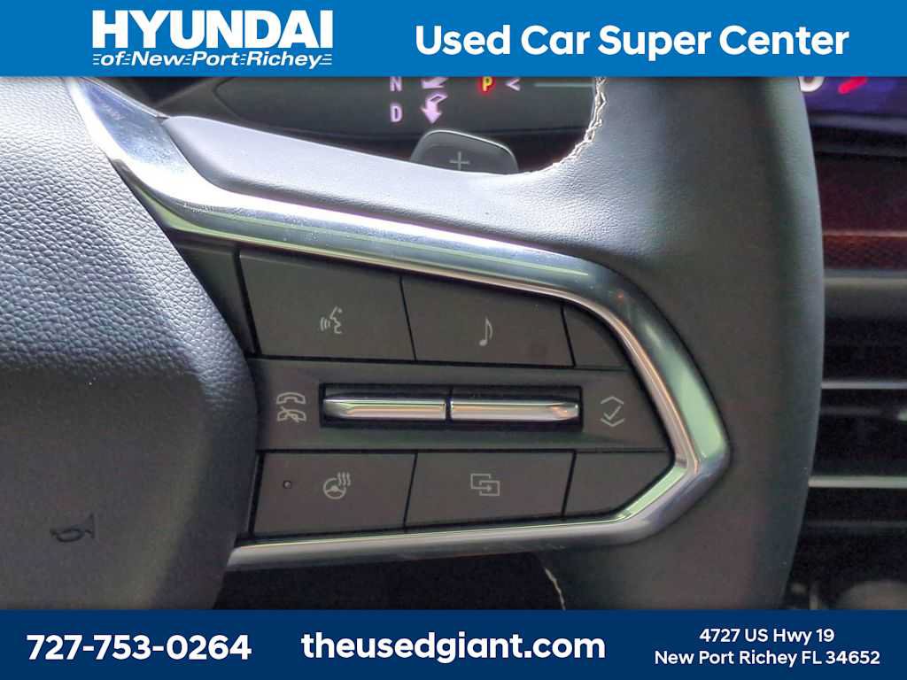 Used 2026 Chevrolet Traverse Z71 w/ LPO, Floor Liner Package AWD/4WD image 31