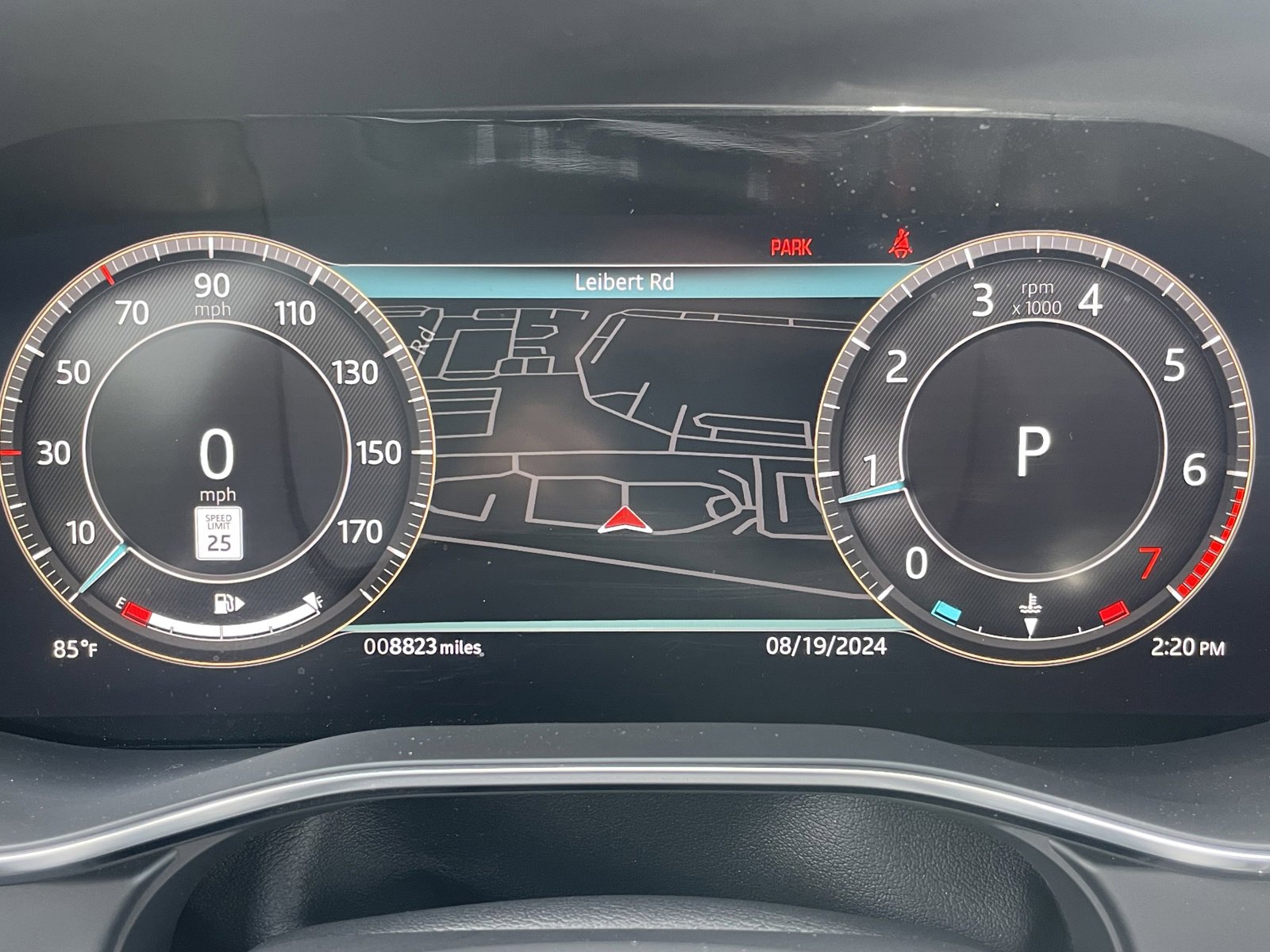 New 2024 Jaguar F-PACE R-Dynamic S image 17