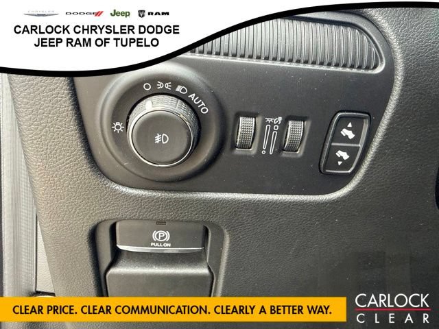 Used 2024 Jeep Wagoneer Series II w/ Convenience Group I AWD/4WD image 13