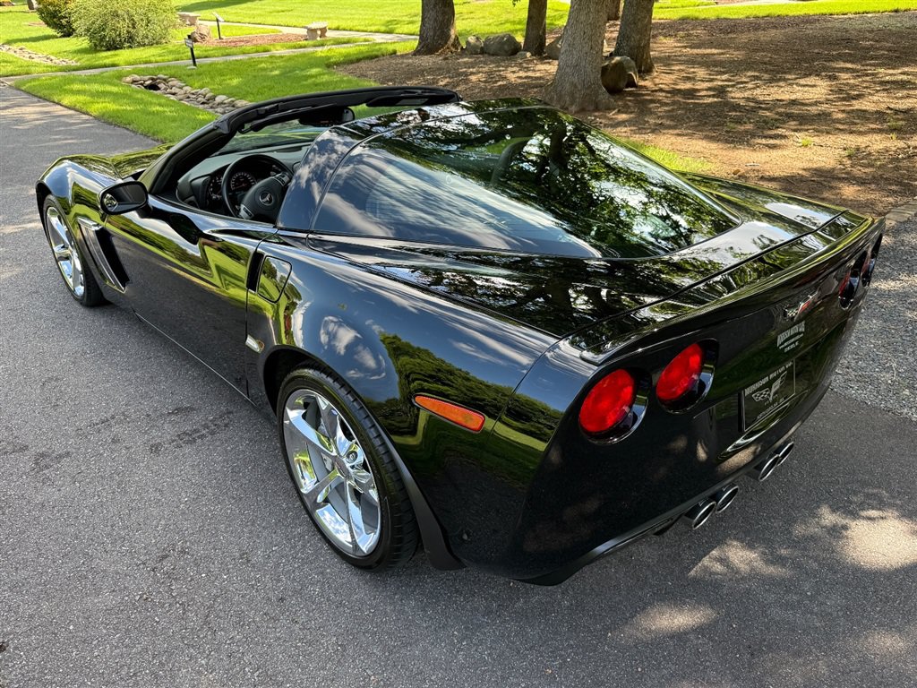 Used 2010 Chevrolet Corvette Grand Sport w/ Roof Package RWD image 23