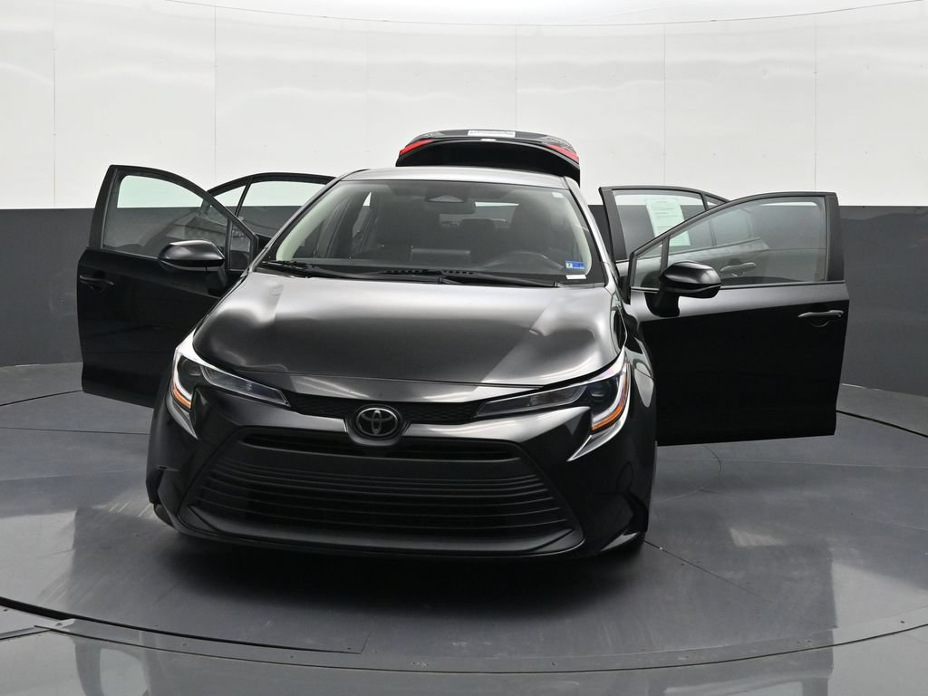 Used 2024 Toyota Corolla LE FWD image 42