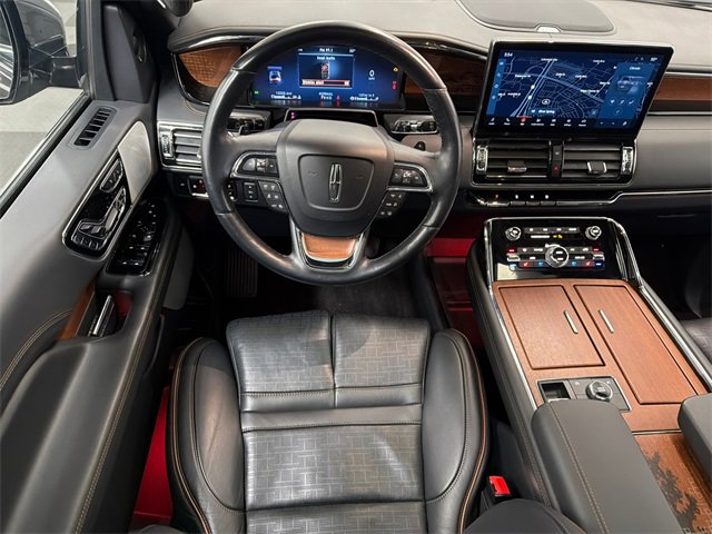 Used 2023 Lincoln Navigator Black Label image 25