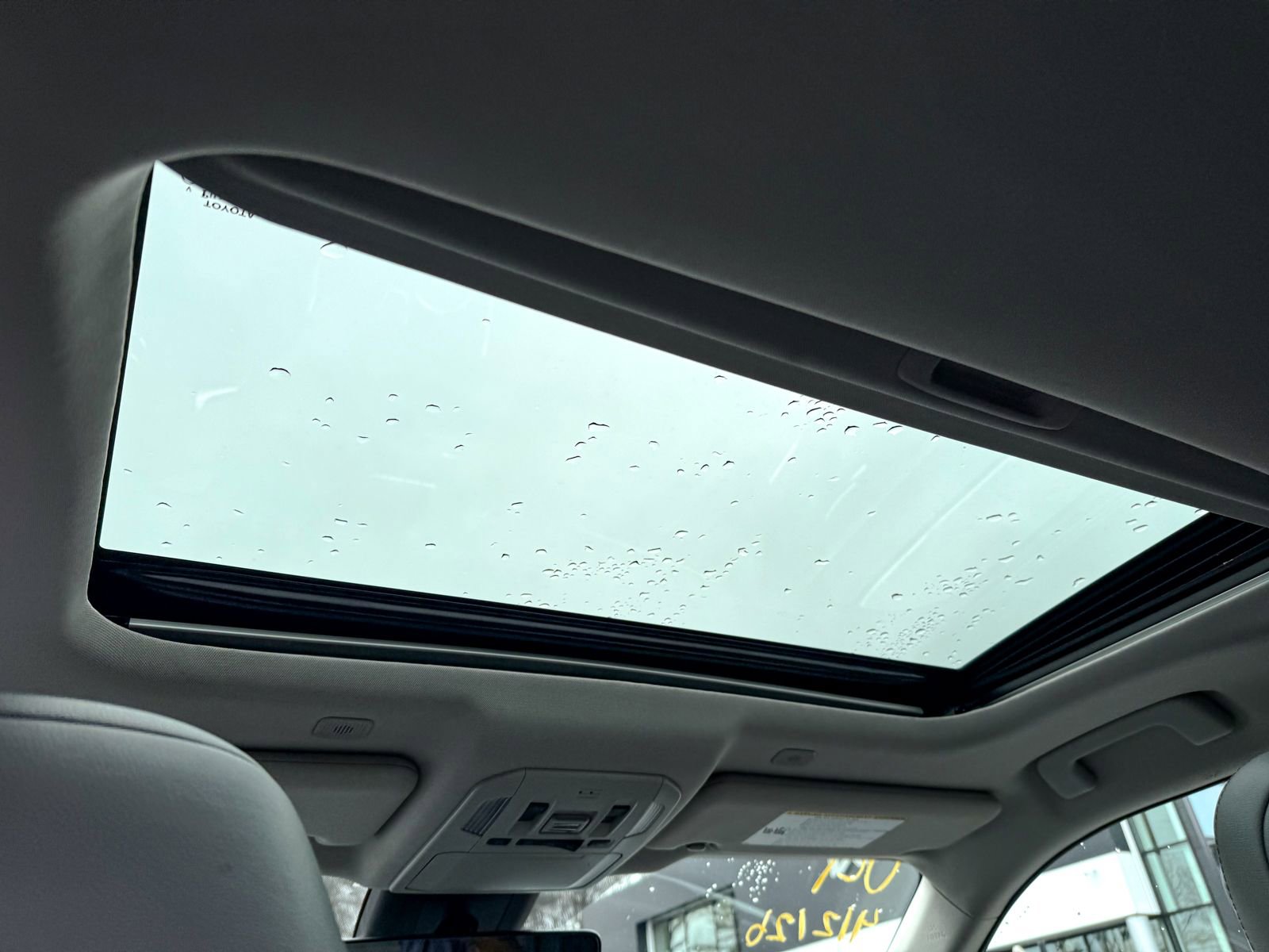 Used 2023 Toyota Highlander Limited image 37