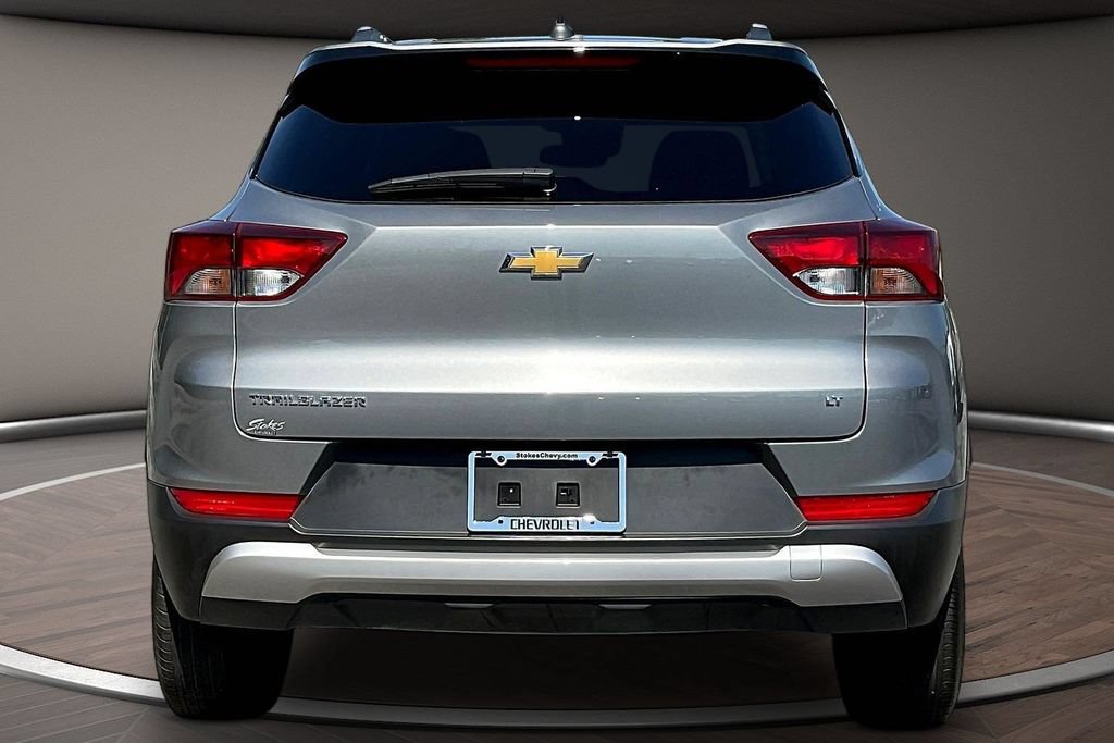 Used 2025 Chevrolet TrailBlazer LT FWD image 5