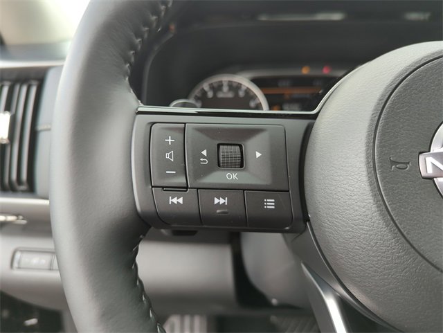 New 2025 Nissan Pathfinder SL image 38