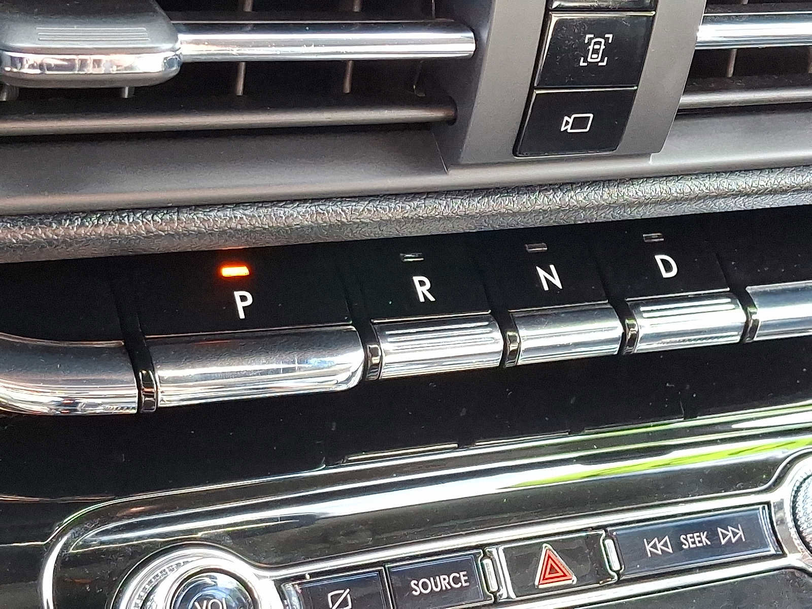 Used 2022 Lincoln Corsair AWD w/ Equipment Group 101A image 15