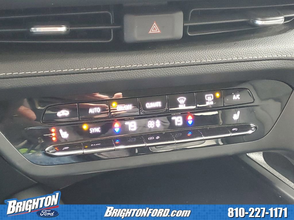 Used 2023 Buick Envision Essence image 26