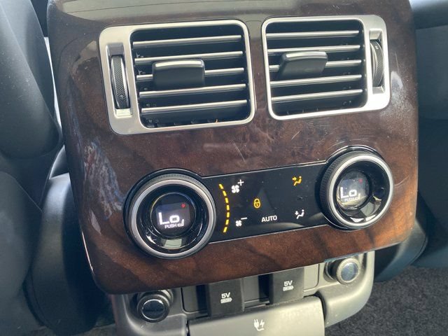 Used 2020 Land Rover Range Rover HSE AWD/4WD image 18