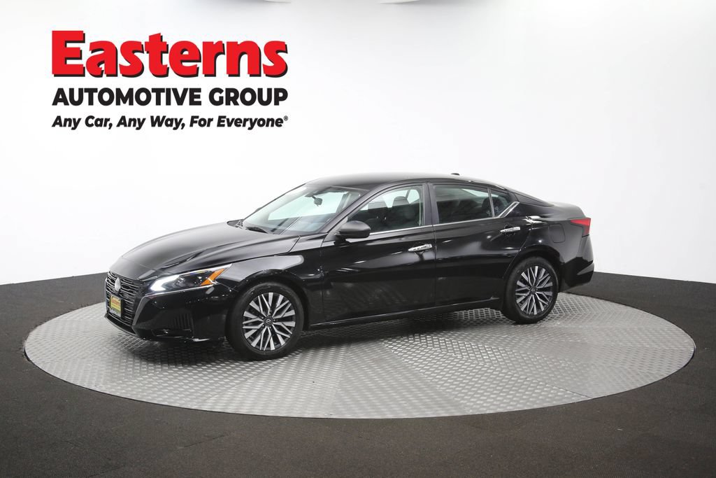 Used 2024 Nissan Altima 2.5 SV FWD image 57