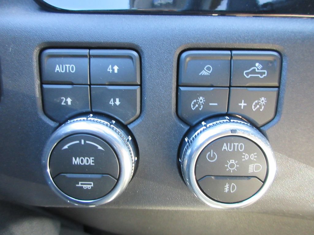 New 2026 GMC Sierra 1500 SLT w/ SLT Convenience Package AWD/4WD image 19