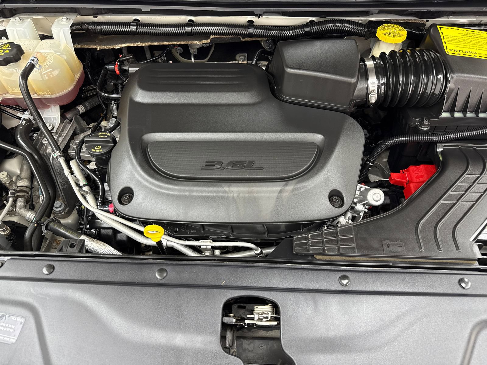Used 2021 Chrysler Pacifica Touring FWD image 55