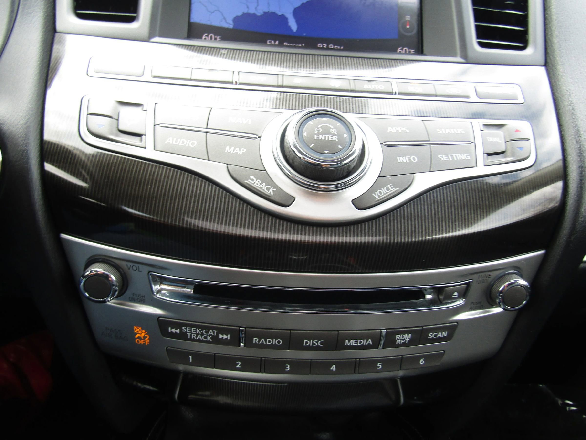 Used 2019 INFINITI QX60 Luxe w/ Essential Package image 35