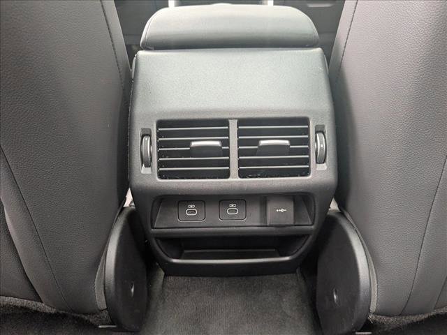 Used 2024 Land Rover Discovery Sport Dynamic SE image 19