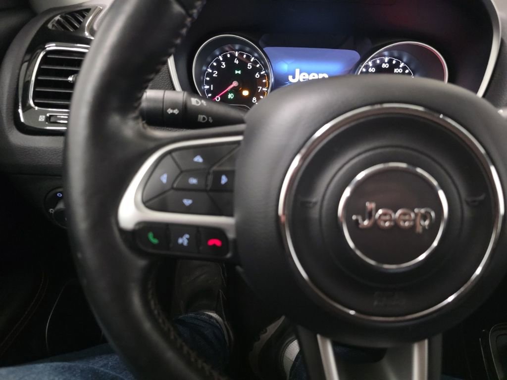 Used 2018 Jeep Compass Limited AWD/4WD image 14