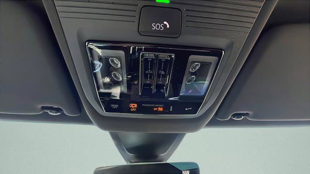 New 2026 Volkswagen Atlas Cross Sport SE AWD/4WD image 18