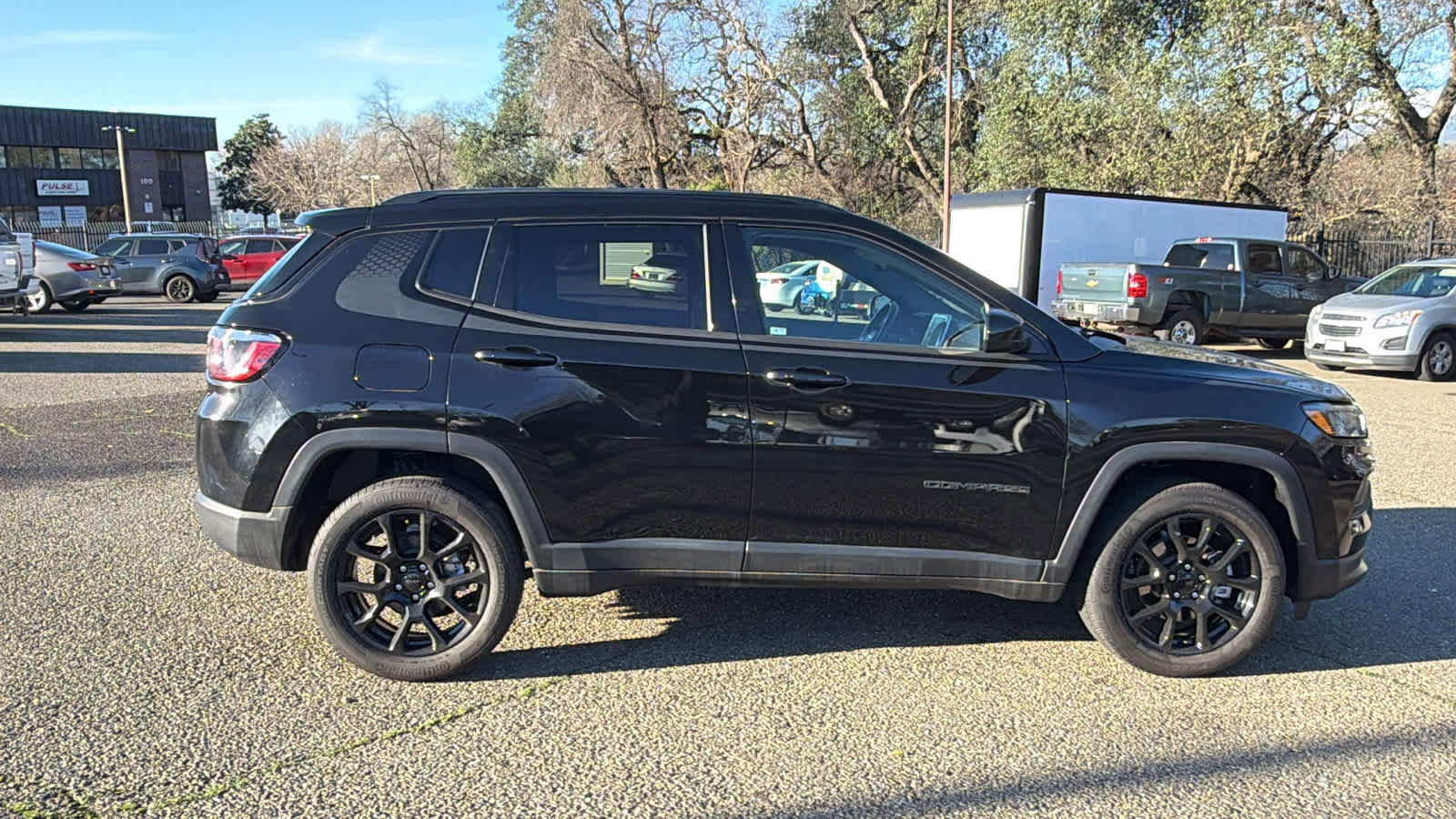 Used 2022 Jeep Compass Altitude w/ Convenience Group image 4