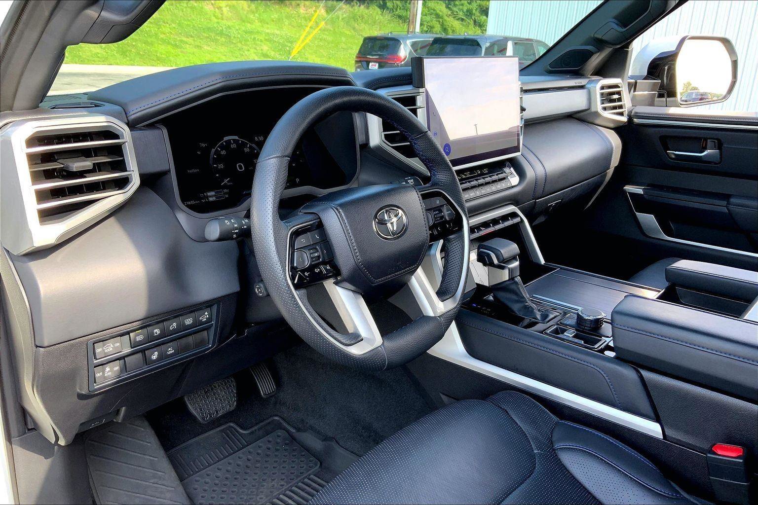 Used 2024 Toyota Sequoia Platinum AWD/4WD image 13