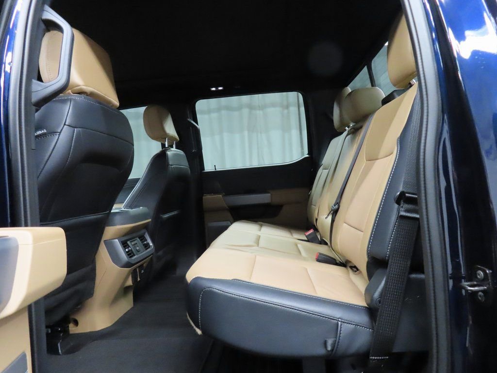 Used 2024 Ford F250 Lariat w/ Black Appearance Package AWD/4WD image 11