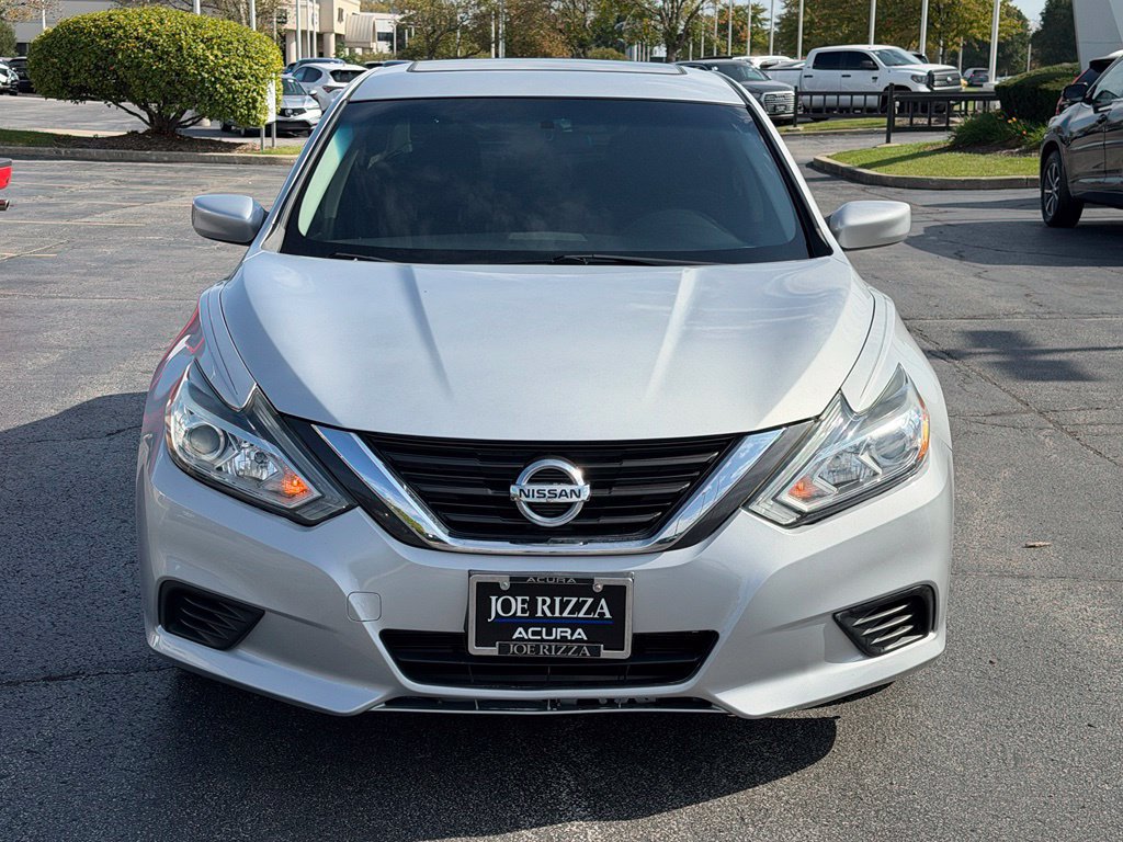 Used 2017 Nissan Altima 2.5 S w/ Power Driver Seat Package FWD image 2