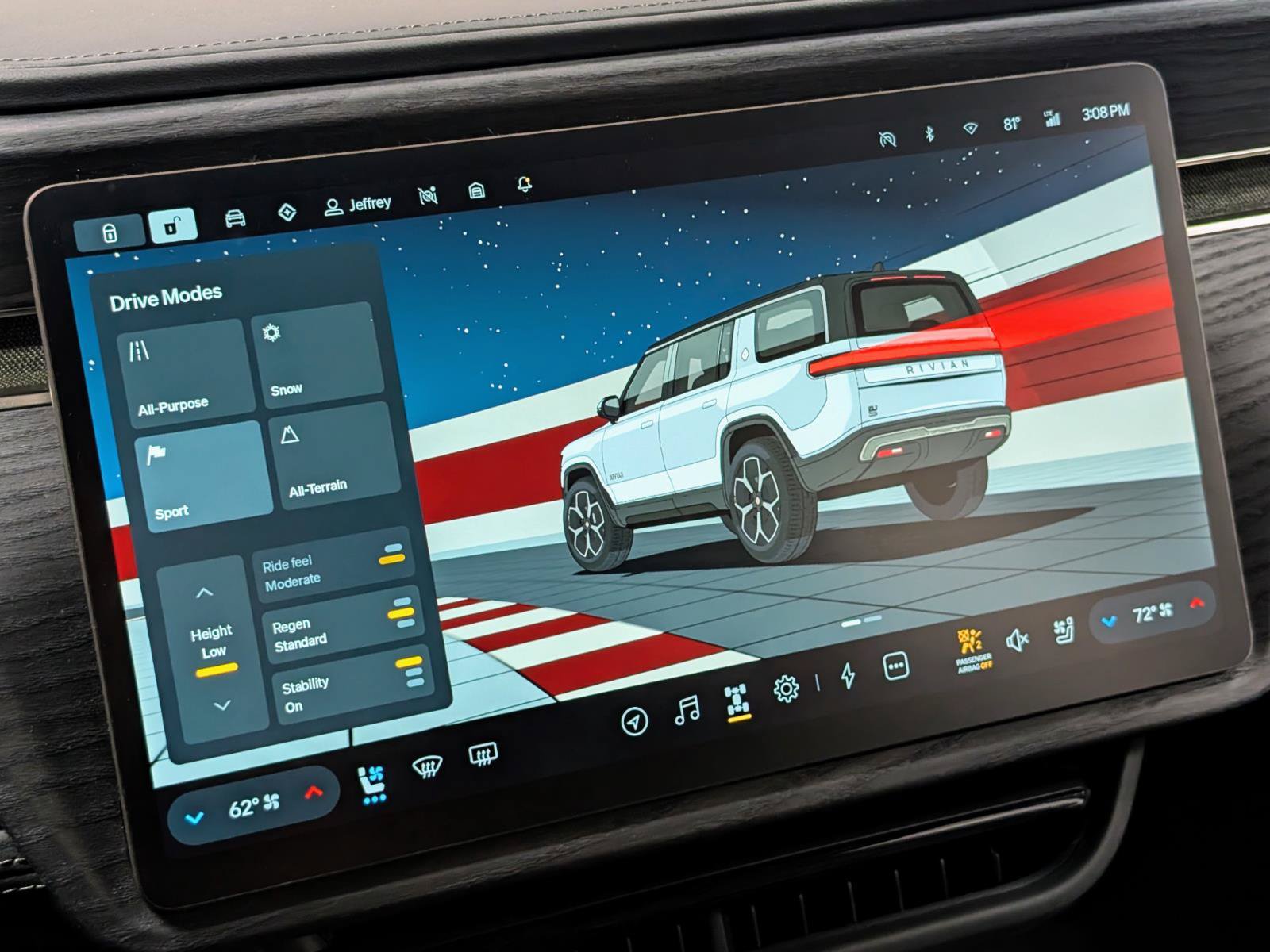 Used 2024 Rivian R1S Adventure AWD/4WD image 46