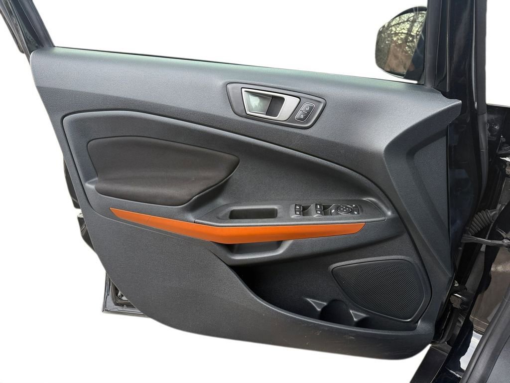 Used 2021 Ford EcoSport SE w/ SE Convenience Package image 17