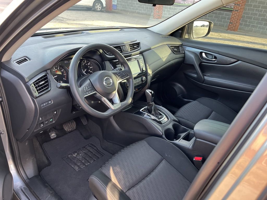 Used 2018 Nissan Rogue S image 26