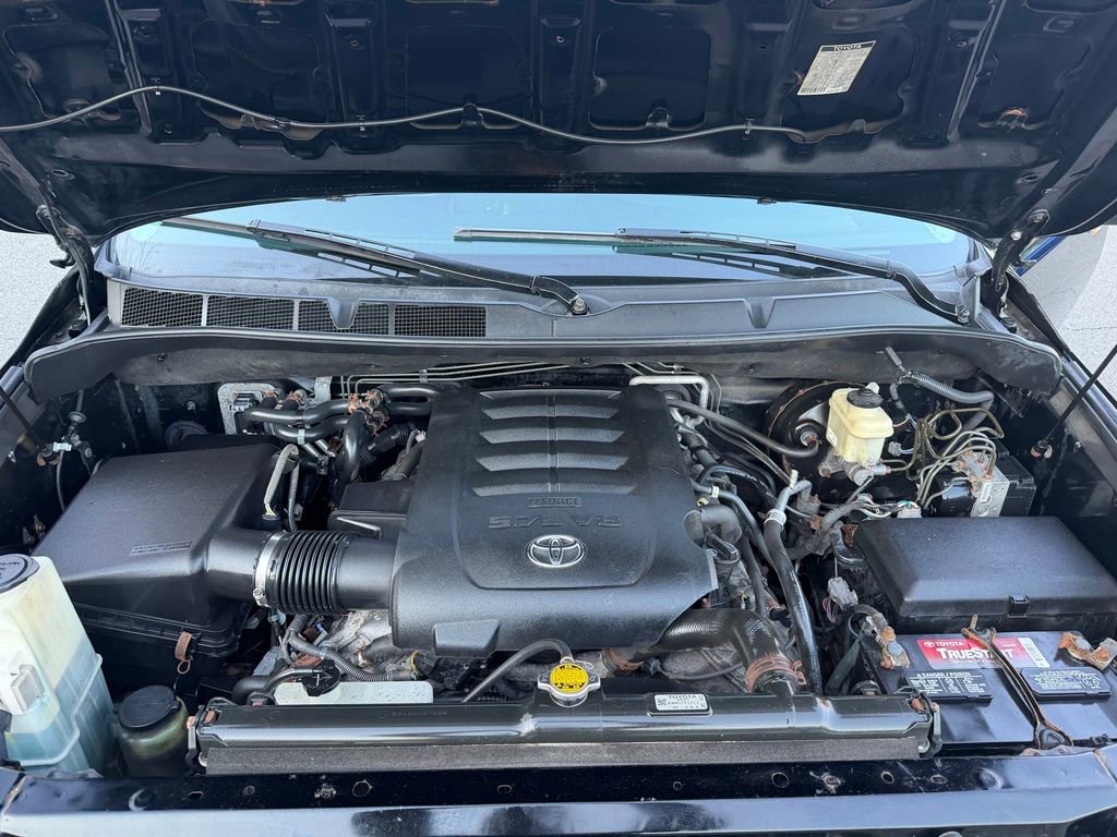 Used 2011 Toyota Sequoia Platinum image 38