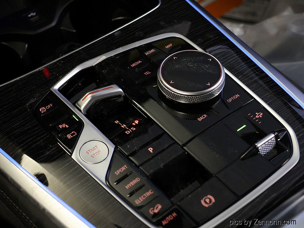 New 2026 BMW X5 xDrive50e w/ M Sport Package AWD/4WD image 26