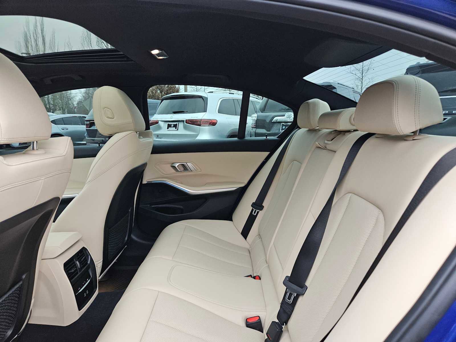 Used 2023 BMW 330i xDrive 330i xDrive w/ M Sport Package image 18