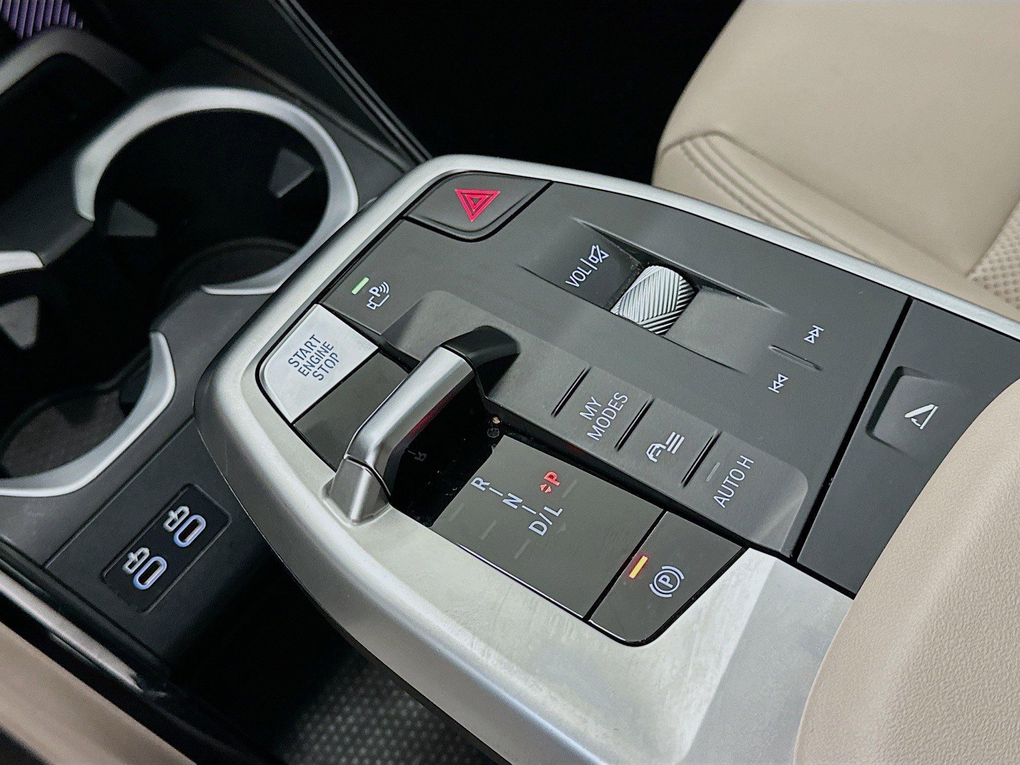 Used 2025 BMW X1 xDrive28i w/ Convenience Package AWD/4WD image 24