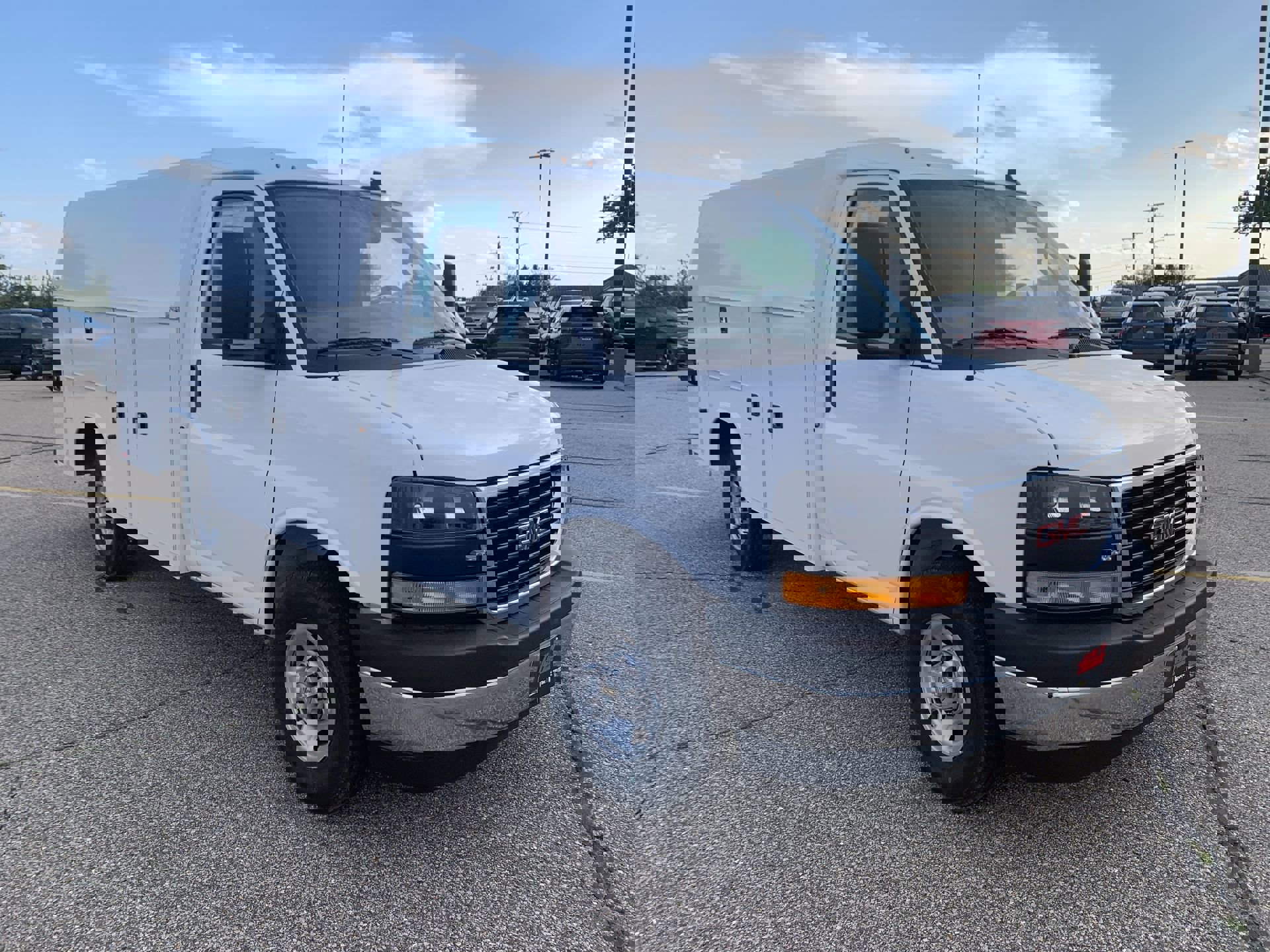 New 2025 GMC Savana 3500 w/ Power Convenience Package image 39