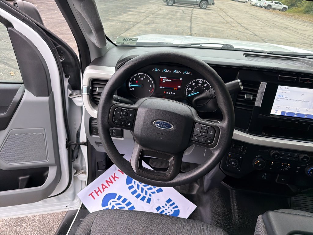 Used 2023 Ford F250 XL w/ XL Chrome Package AWD/4WD image 30