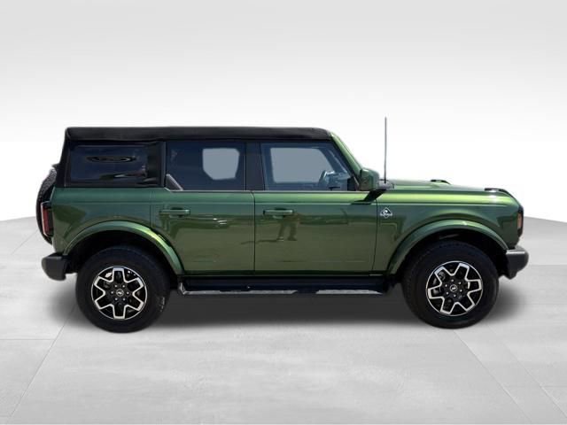 Used 2025 Ford Bronco Outer Banks image 9