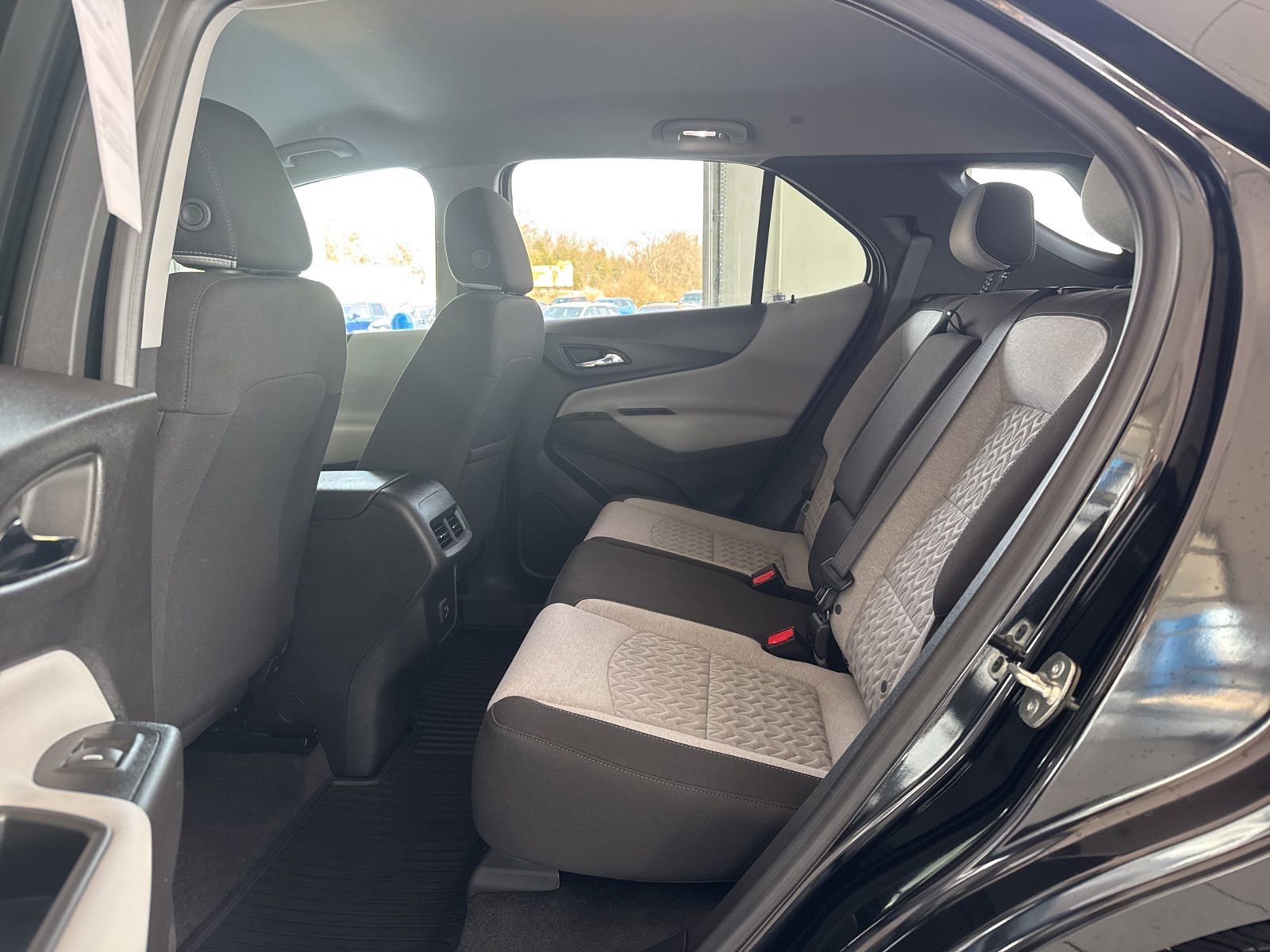 Used 2024 Chevrolet Equinox LS w/ LS Convenience Package image 14