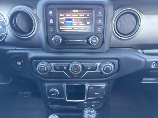 Used 2019 Jeep Wrangler Unlimited Sport image 26