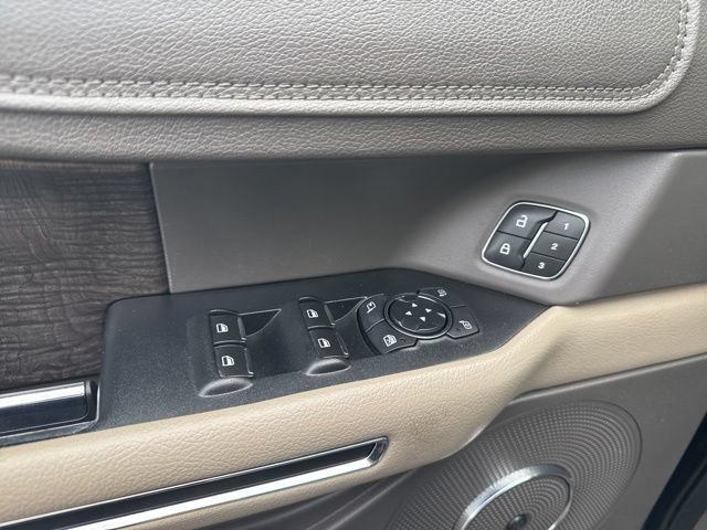 Used 2018 Ford Expedition Limited w/ Equipment Group 301A AWD/4WD image 22
