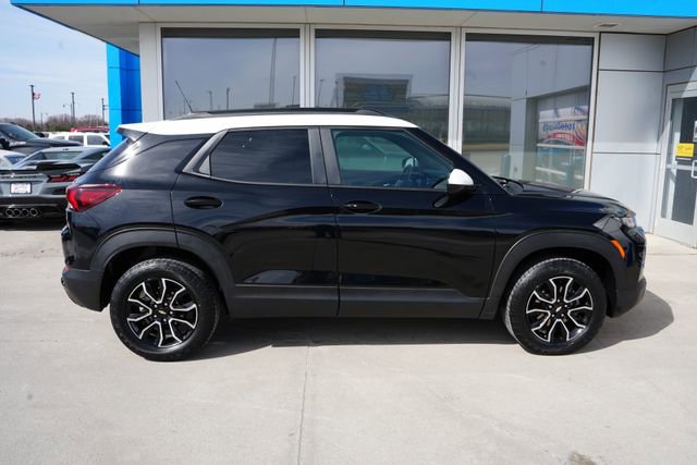 Used 2023 Chevrolet TrailBlazer ACTIV w/ Sun and Liftgate Package image 33