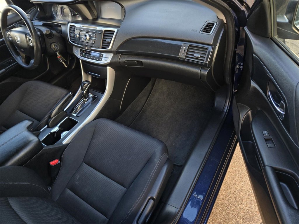 Used 2015 Honda Accord Sport image 5
