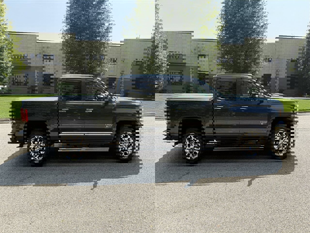 Used 2017 GMC Sierra 1500 SLT w/ Texas SLT Premium Package image 5
