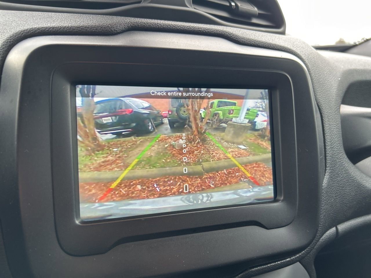 Used 2019 Jeep Renegade Latitude image 29