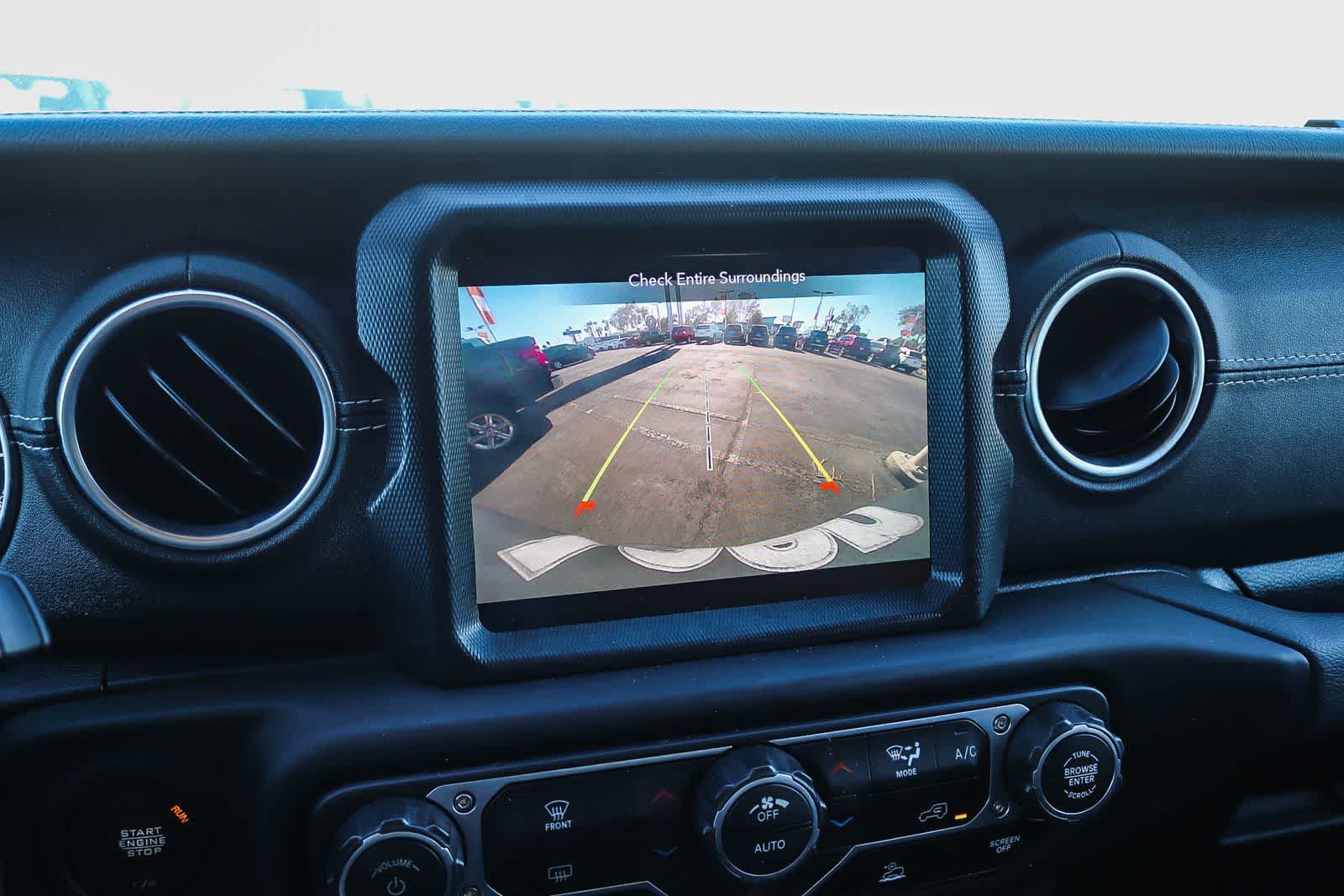 Used 2023 Jeep Wrangler Unlimited Sahara AWD/4WD image 24