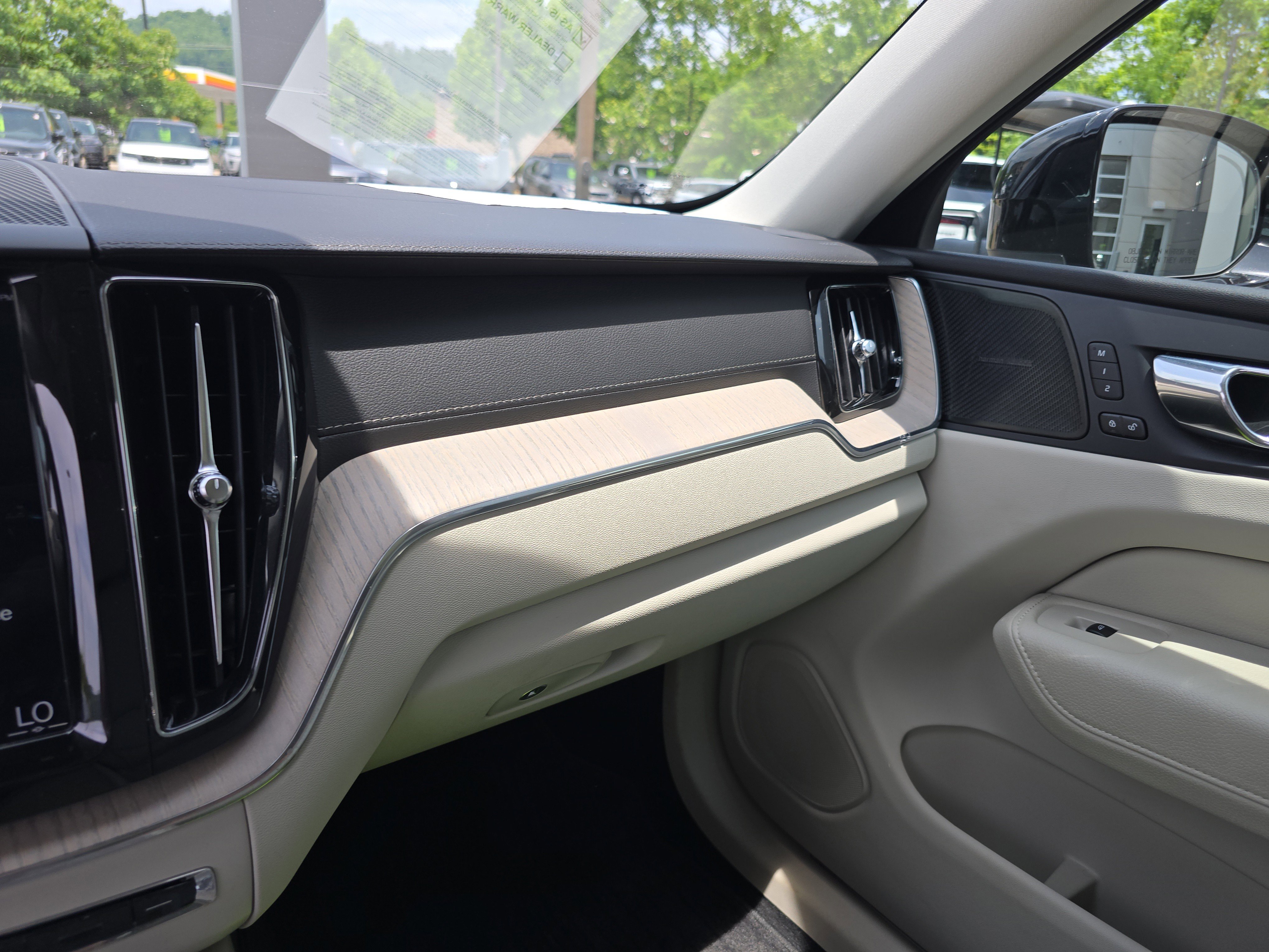 Used 2020 Volvo XC60 T5 Inscription AWD/4WD image 24