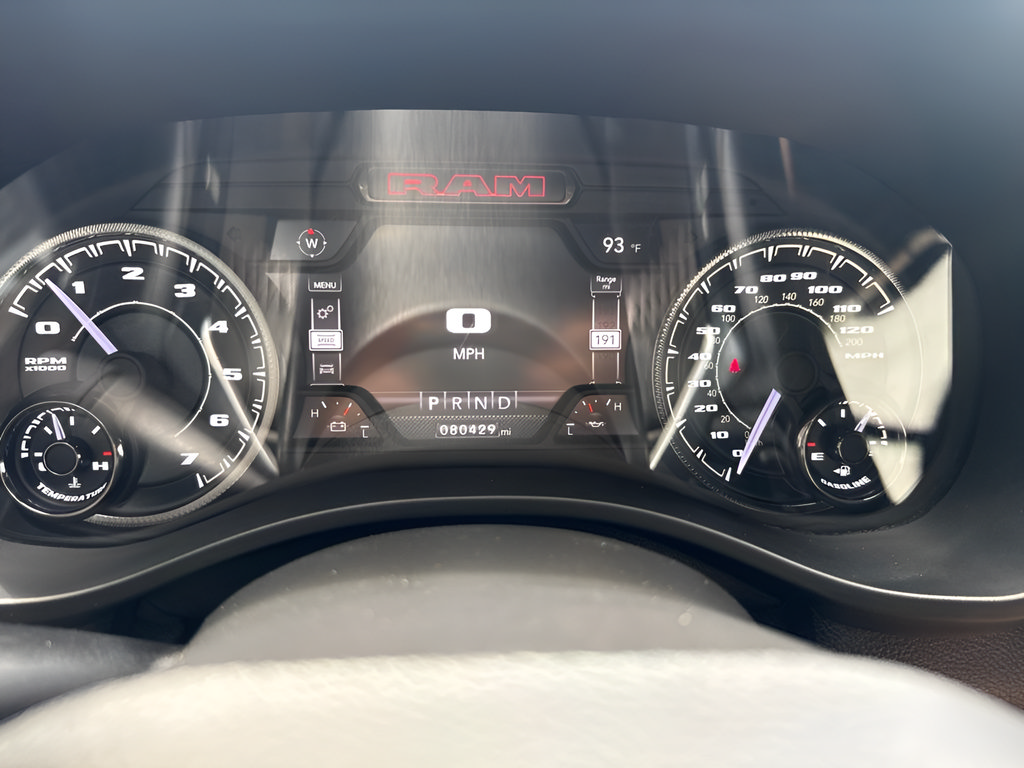 Used 2022 RAM 1500 Laramie AWD/4WD image 19